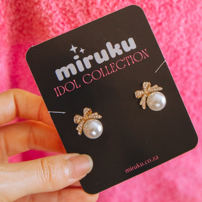 Pearly Bow Earrings