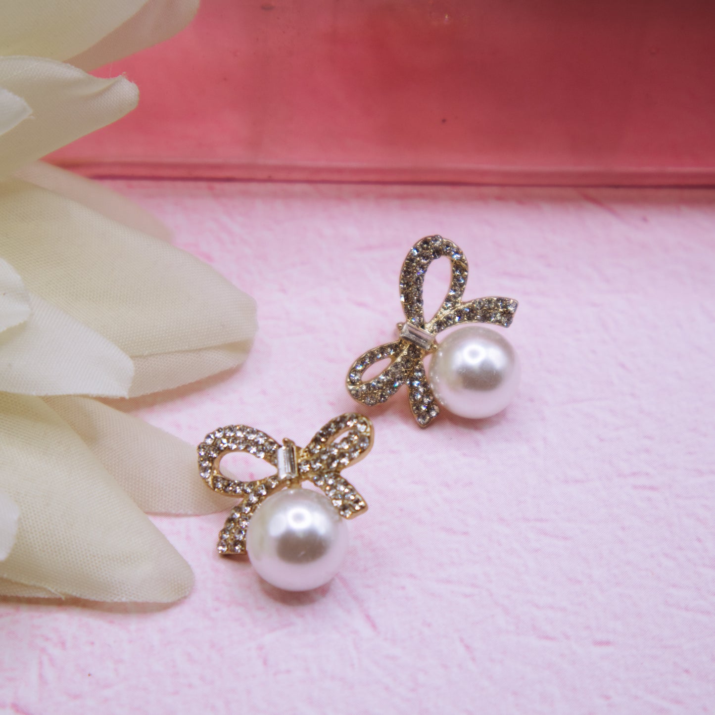 Pearly Bow Earrings (Style 2)