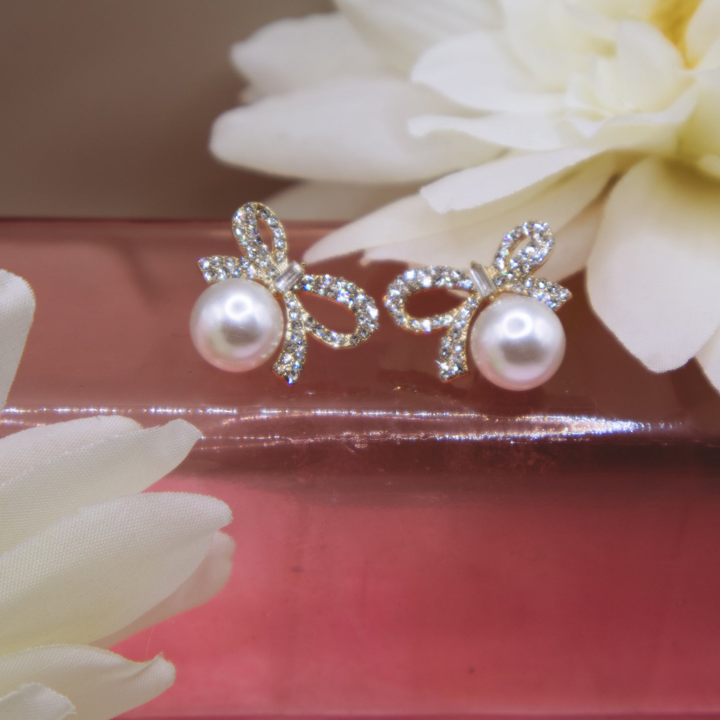 Pearly Bow Earrings (Style 2)