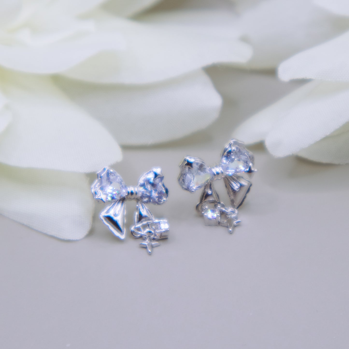 Ballet-Core Sparkly Bow Stud Earrings