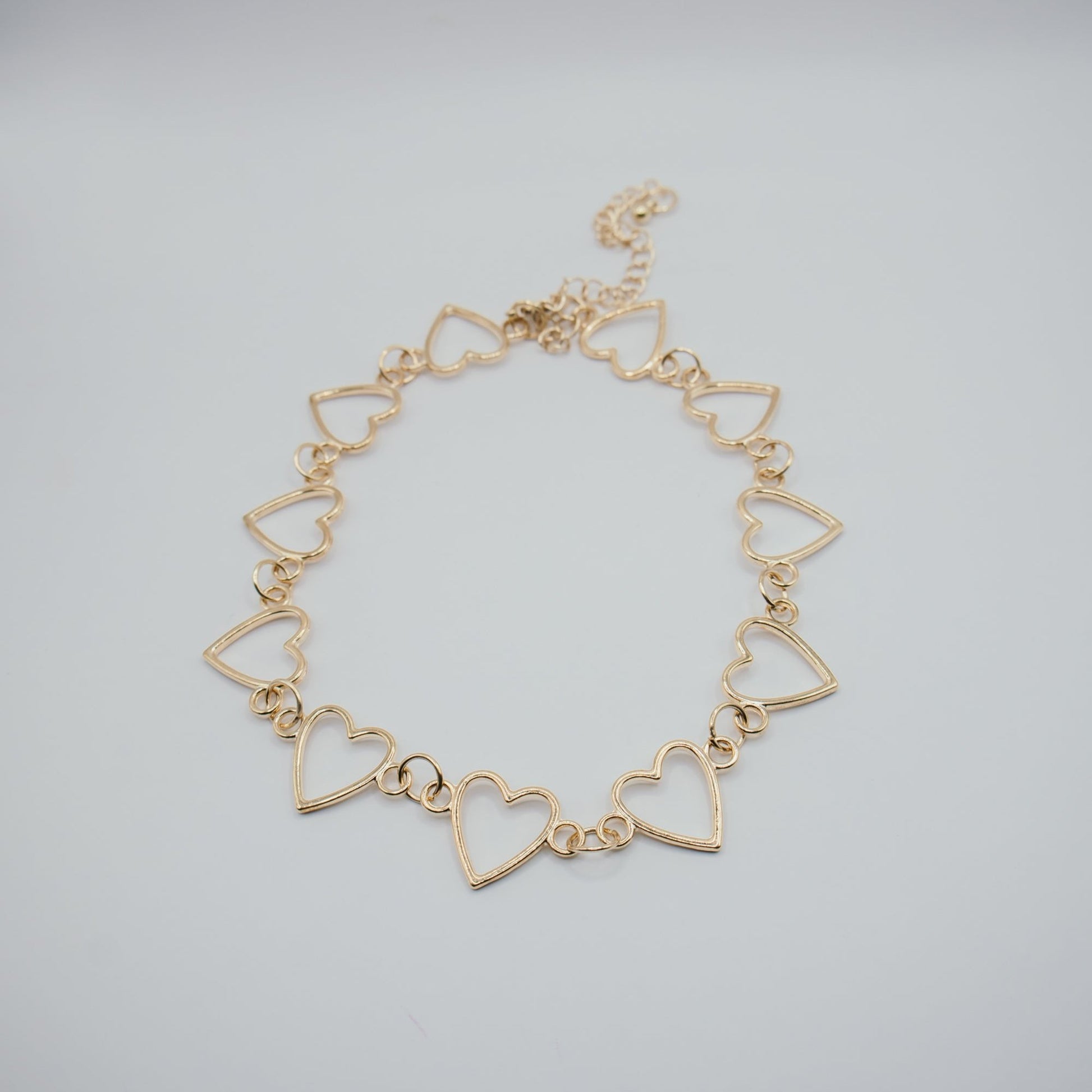 Y2K style Gold heart choker necklace