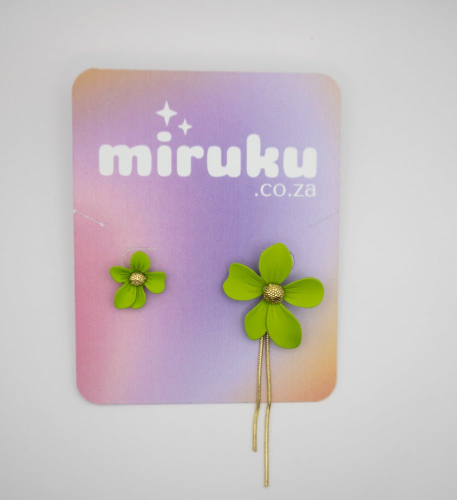 Asymmetrical Green Flower Earrings - Miruku Store - Earrings